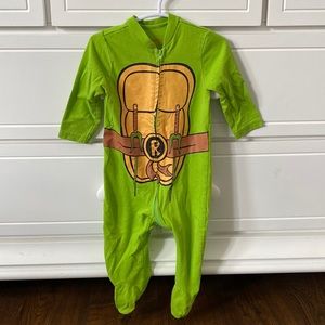 Nickelodeon Ninja Turtle 3/6 month pajamas 💚